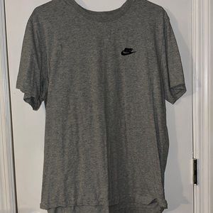 Grey Nike shirt. Worn 4 times maybe. Men’s large but fits like a women’s large